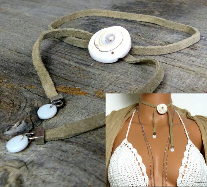 N4330term_Collier_lacet_daim_coquillage