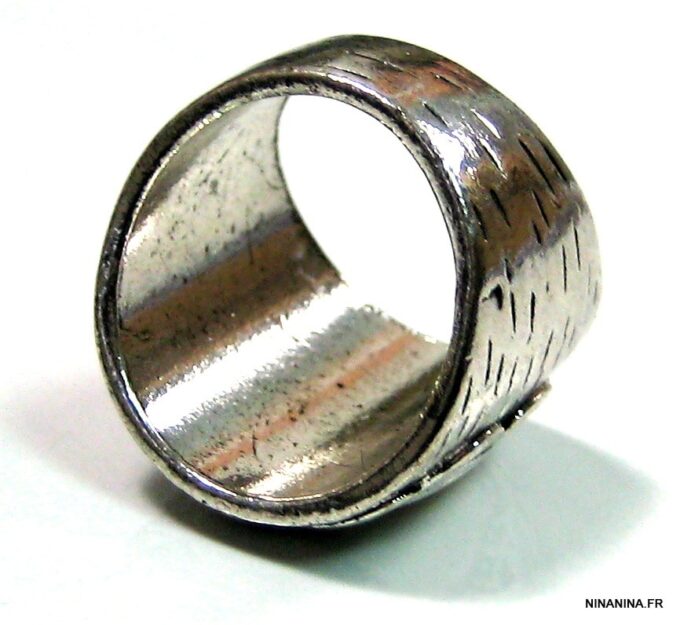 N4341c_bague_ethnique_elephant_metal_argent_vieilli-1