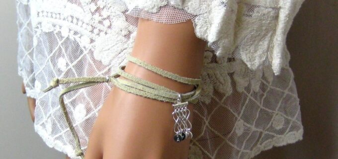 N4358n_bracelet_wrap_cordon_daim_infini_argent_massif_lettre_personnalisee