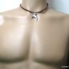N4408g_collier_cordon_cuir_queue_baleine_acier