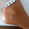 N4421d_Chaine_de_cheville_main_de_fatma_hamsa_acier_inoxydable_dore_NINANINA