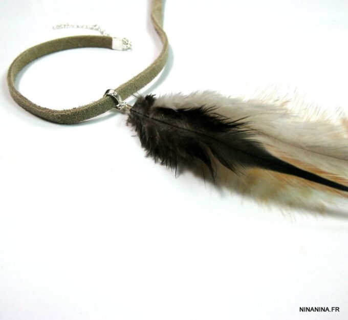 N4461k_bracelet_de_biceps_daim_et_longues_plumes-1