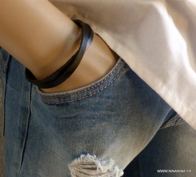 N4473J_Bracelet_homme_cuir_personnalise_position_GPS_NINANINA-1