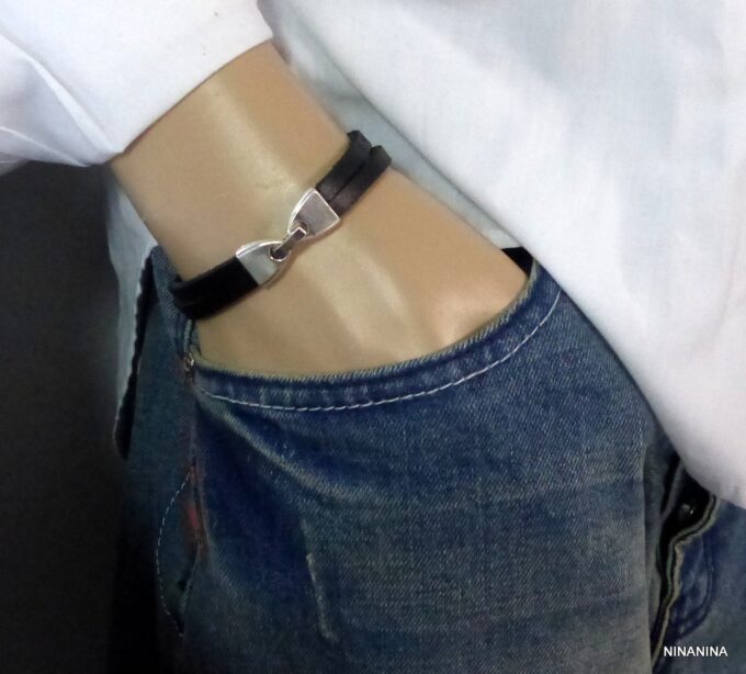 N4473e_Bracelet_homme_cuir_personnalise_coordonnees_position_GPS_fermoir_metal_argent-1