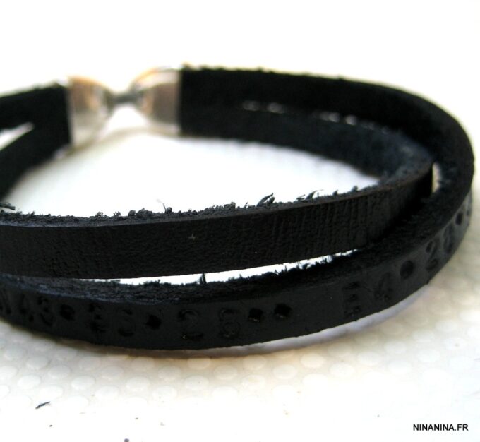 N4473f_bracelet_cuir_personnalise_position_GPS-1