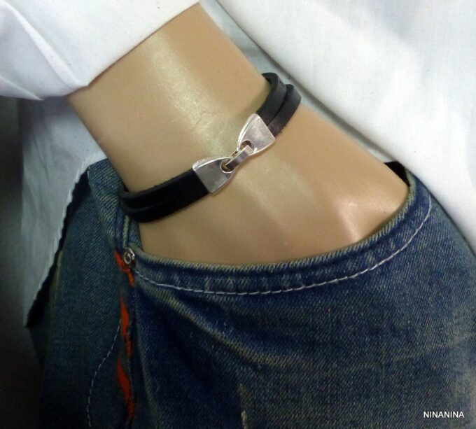 N4473h_Bracelet_homme_cuir_personnalise_coordonnees_position_GPS_fermoir_metal_argent-1