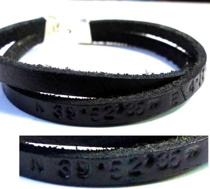 N4473ter_Bracelet_homme_cuir_personnalise_position_GPS
