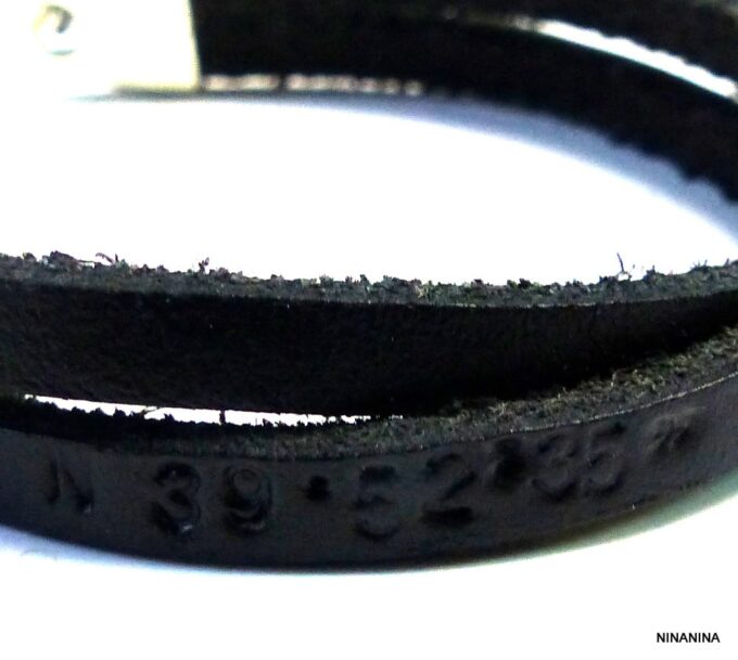 N4473tera_Bracelet_homme_cuir_personnalise_position_GPS
