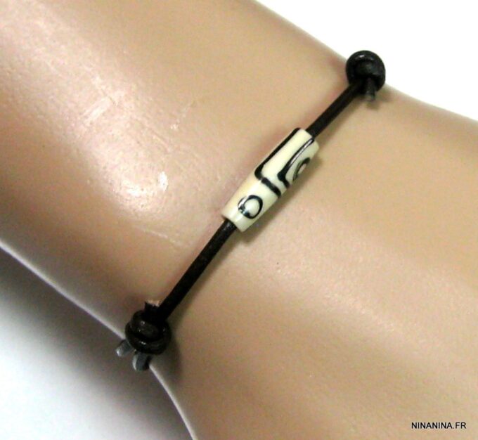 N4501d_bracelet_cordon_cuir_et_tube_os_ivoire
