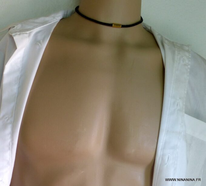 N4503a_Collier_homme_cuir_tresse_noir_fermoir_aimante_acier_inoxydable_dore_NINANINA