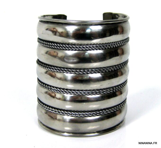 N4586a_bracelet_manchette_metal_argente_cisele