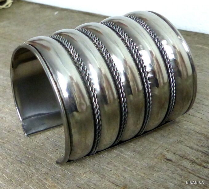 N4586bis_Bracelet_manchette_large_artisanal_tribal_metal_argente
