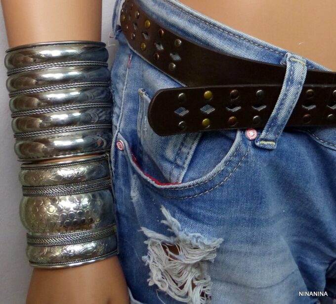 N4586bisl_Bracelet_manchette_large_artisanal_tribal_metal_argente