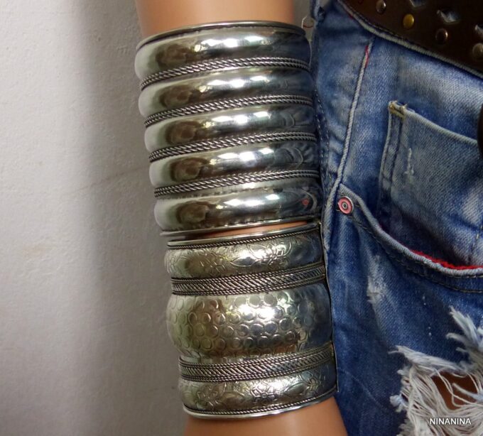 N4586biso_Bracelet_manchette_large_artisanal_tribal_metal_argente