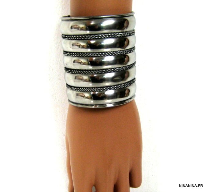 N4586d_bracelet_manchette_metal_argente_cisele
