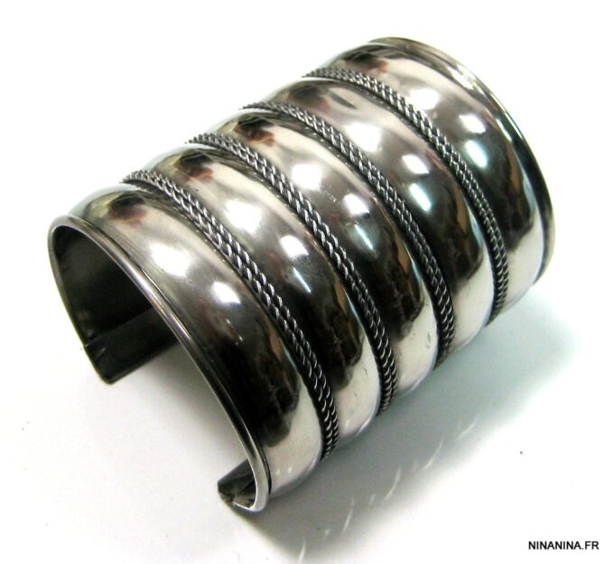 N4586e_bracelet_manchette_metal_argente_cisele