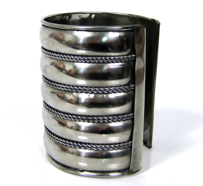 N4586i_bracelet_manchette_metal_argente_cisele