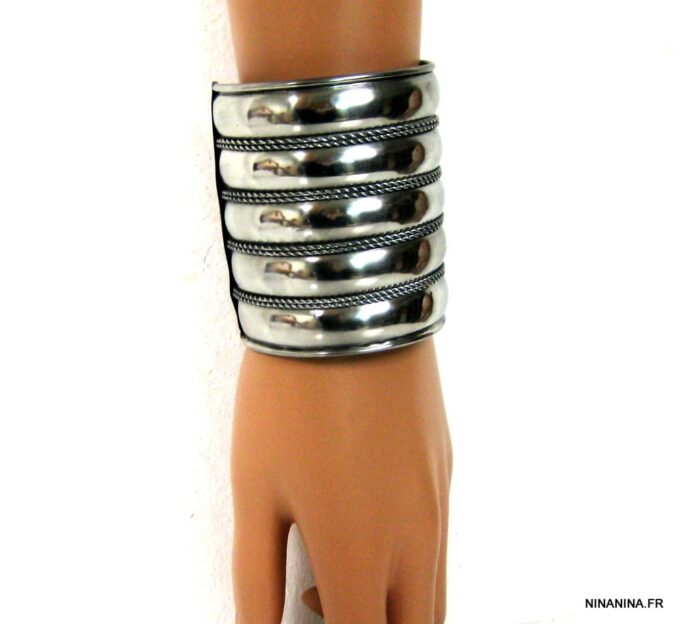 N4586o_bracelet_manchette_metal_argente_cisele
