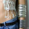 N4586terg_Bracelet_manchette_large_artisanal_tribal_metal_argente