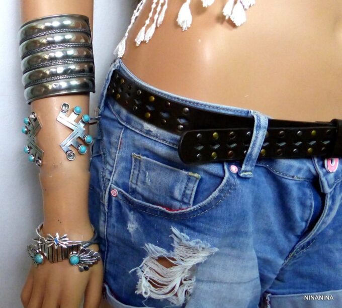 N4586terh_Bracelet_manchette_large_artisanal_tribal_metal_argente