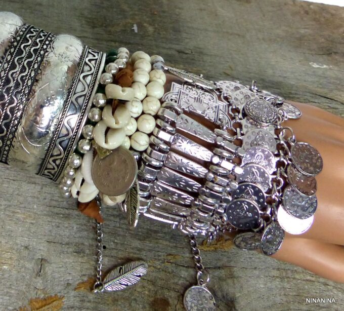 N4590ter_Bracelet_wrap_perles_ivoires_plumes_argent-4