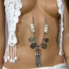 N4592d_collier_ethnique_pieces_et_coquillage_metal_argent
