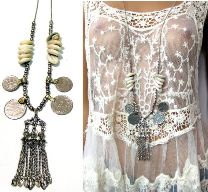 N4592f_collier_ethnique_pieces_et_coquillage_metal_argent