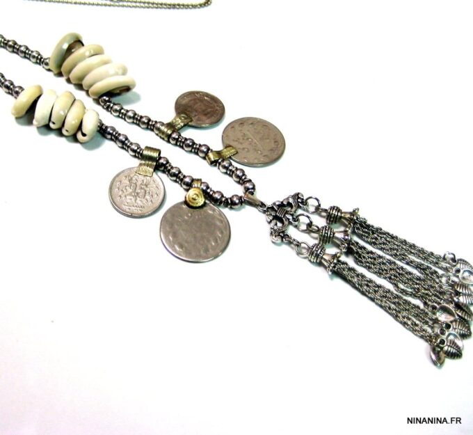 N4592q_collier_ethnique_pieces_et_coquillage_metal_argent