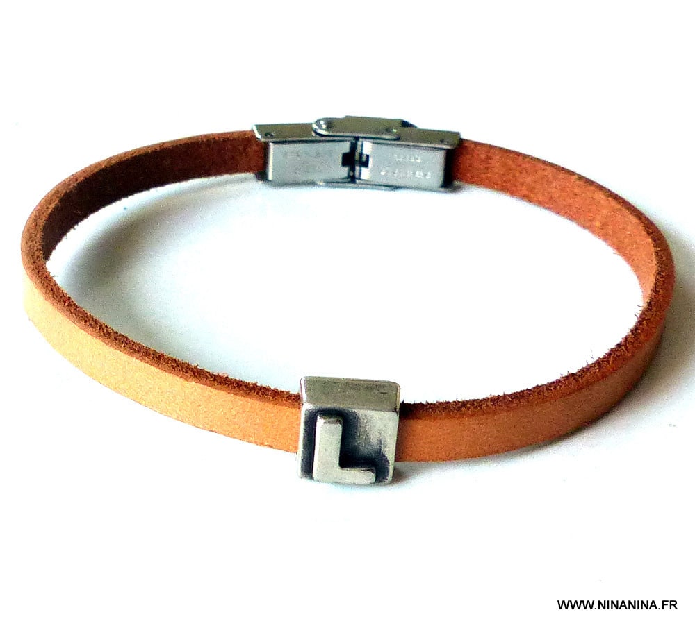 Bracelet prénom lettre personnalisable et ajustable, logo coeur rouge