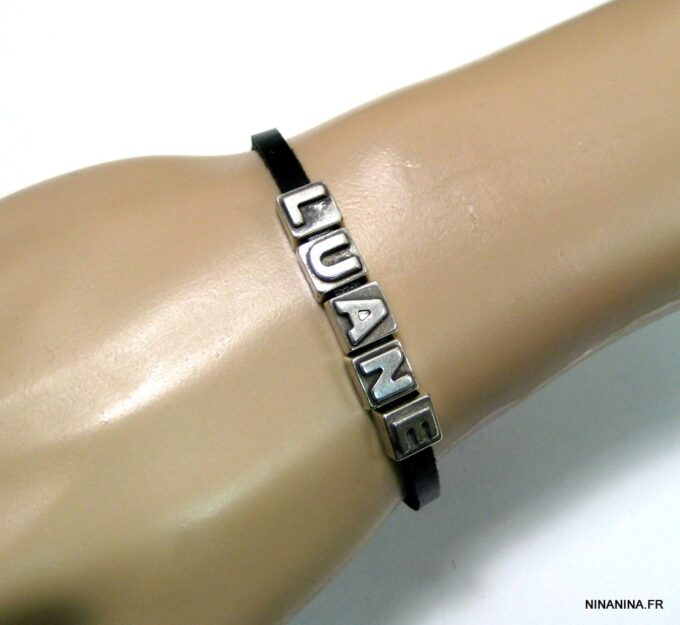 N4598c_bracelet_cuir_personnalise_prenom_metal_argent