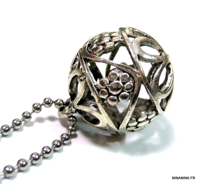N4613k_collier_boule_metal_filigranee_metal_argent