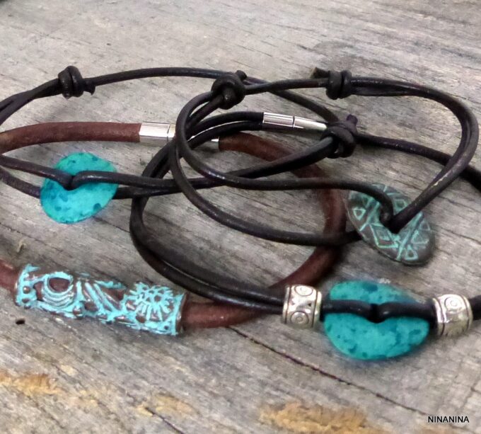 N4625tere_Bracelet_cordon_cuir_disque_turquoise-1