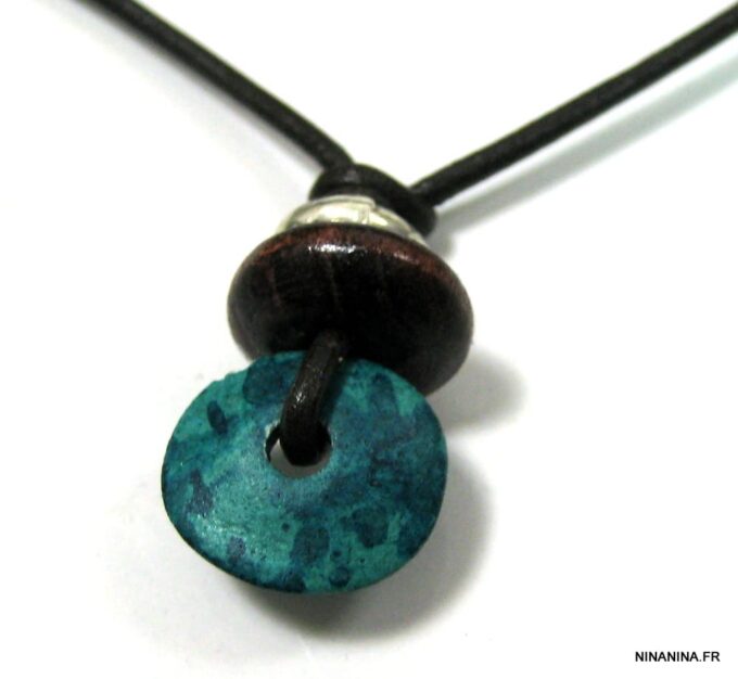 N4632a_collier_ethnique_cuir_disque_turquoise