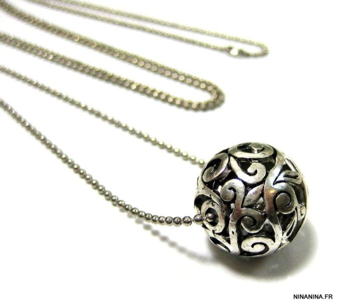 N4658c_collier_long_boule_metal_argent