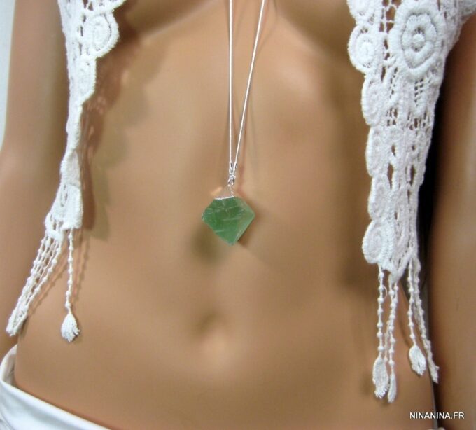 N4666h_collier_long_fluorite_verte_plaque_argent