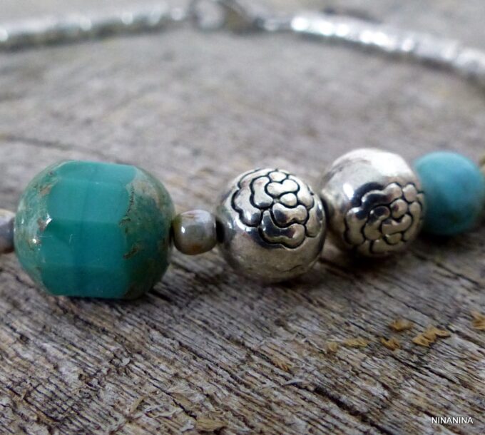 N4703terb_Bracelet_boheme_perles_picasso_et_turquoises-1
