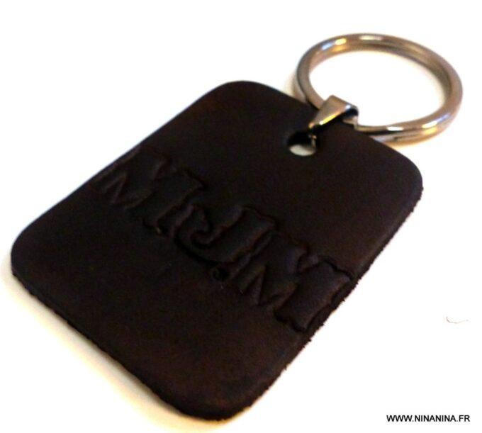N4794E_Porte_cle_homme_cuir_personnalise_INITIALES_NINANINA
