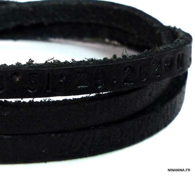 N4827a_bracelet_wrap_cuir_coordonnees_position_GPS-1