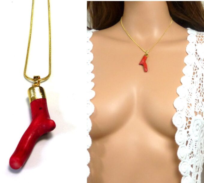 N4832e_collier_corail_rouge_chaine_serpent_metal_dore