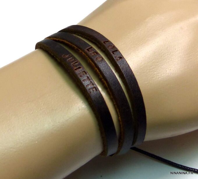 N4851l_bracelet_cuir_personnalise_prenoms