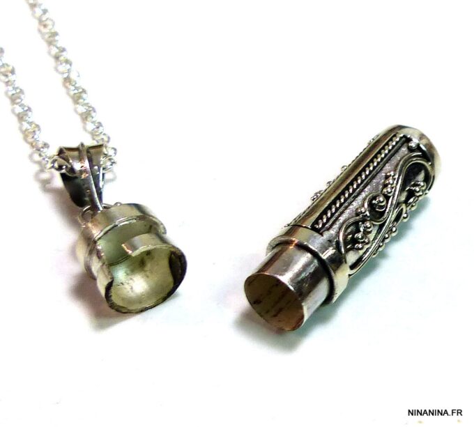 N4874g_Collier_sautoir_pendentif_urne_funeraire_argent_massif-2