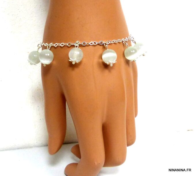 N4889h_bracelet_argent_massif_perles_oeil_de_chat_blanches