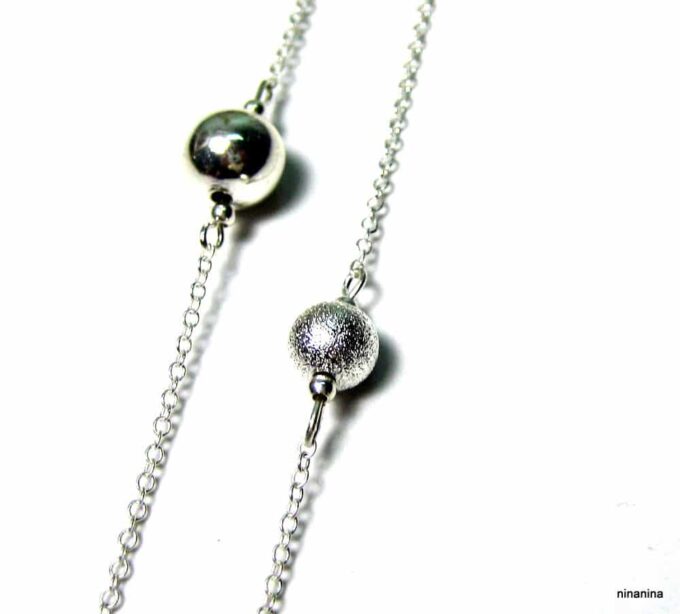 N755tera_collier_sautoir_perles_plaque_argent