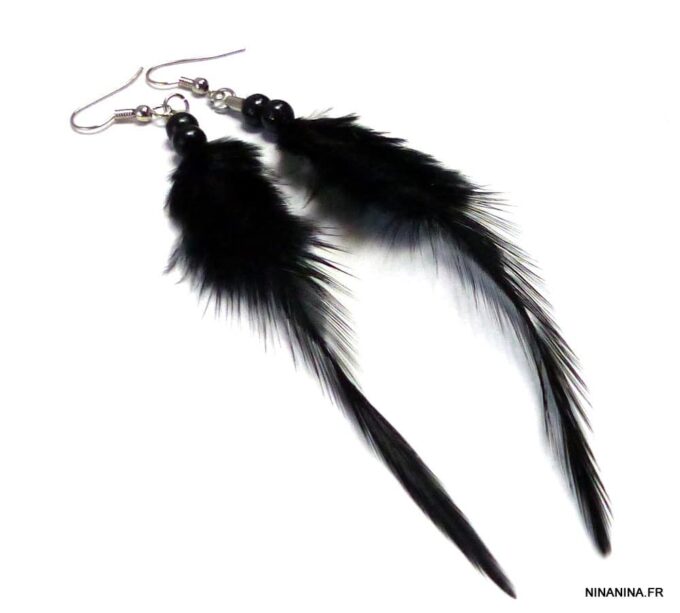 N758tera_boucles_doreilles_plumes_et_perles_bois_noires
