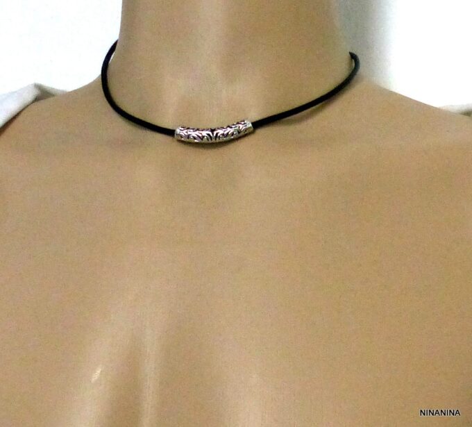 N962C_Collier_homme_femme_mixte_tube_metal_argente_cordon_cuir_NINANINA