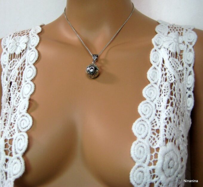 N1323terd collier boule métal argent