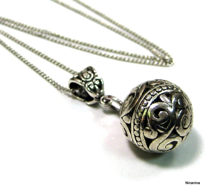 N1323teri collier boule métal argent
