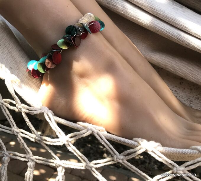 N1430c Bracelet de cheville femme nacre multicolore - Bijoux Bracelets en ligne Ninanina