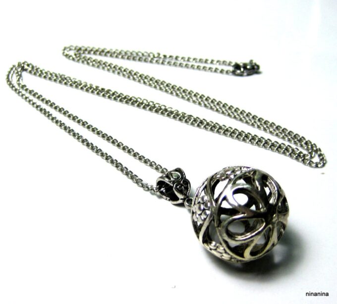 N1561terg_collier_long_boule_argent