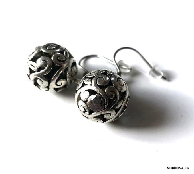 N1564 Boucles d oreilles boule filigranées pendantes argenté - Bijoux Boucle d oreille en ligne Ninanina